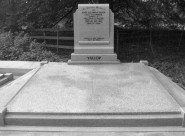 Headstone & Memorials